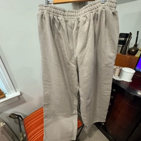 GAP Disney Sweatpants - Picture 12 of 16